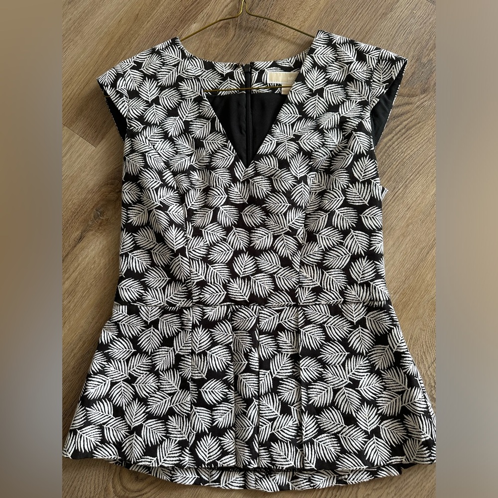 New condition Michael Kors peplum dress top black and white size 0